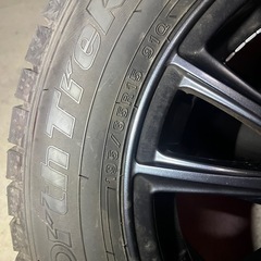 195/65r1591Qスタッドレスタイヤ36週22年製とアルミホイール4本セットの画像
