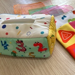 布製 ティッシュケース おもちゃ 知育玩具 数字 カラフルの画像