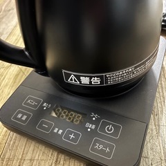 美品 アイリスオーヤマ 0.8L 電気ケトル IKE-C800T-H 2024年製 チャコール 湯漏れ防止ドリップケトル 温調タイプの画像