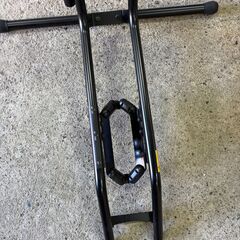 【美品】MINOURA メンテナンススタンド（縦置き・前輪ホルダー付き）の画像