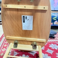 折り畳み机の画像