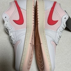 お値下げしました　新品未使用 NIKE エアジョーダン1 ウィメンズ 27cm ナイキの画像