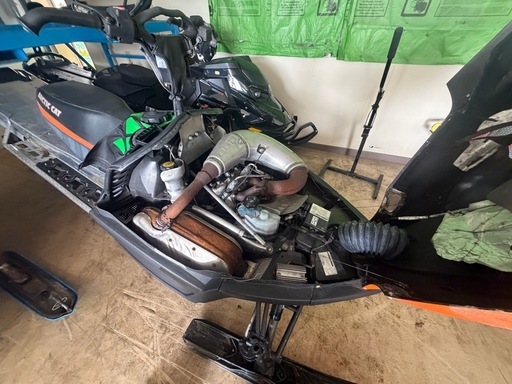 年内限定価格　Arctic cat M8 162 リバース付　始動確認済！　部品多数有り！　 スノーモービル　 年内限定価格 Arctic cat M8 162 リバース付 始動確認済！ 部品多数
