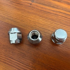 ホイールナットとハブリング54㎜　スズキ ハスラー MR52S スタッドレスの画像