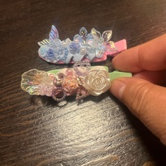 手作りヘアクリップの画像