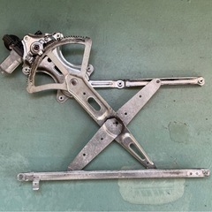 ハイエース　レジアスエース　パワーウィンドウレギュレータ　モーター　運転席　右側の画像