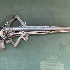 ハイエース　レジアスエース　パワーウィンドウレギュレータ　モーター　運転席　右側の画像