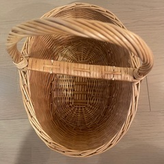 カゴバッグ　籠　入れ物の画像