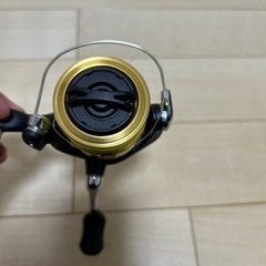 FX2500 シマノ　スピニングリールの画像