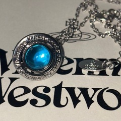 Vivienne Westwood オーブネックレスの画像