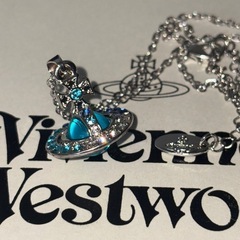 Vivienne Westwood オーブネックレスの画像