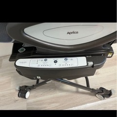 【ららぽ横浜】　【美品】　【電動】　アップリカ　ユラリズム　オート　ライト　ハイローチェア　電動の画像