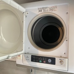 HITACHI 乾燥機の画像