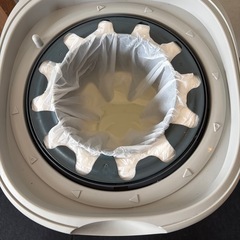 コンビ　　　オムツゴミ箱
の画像