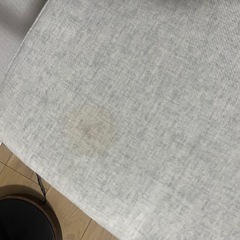 椅子とクッションの画像