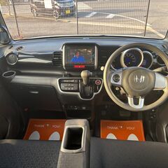 【総額コミコミ】広島発プライムゲート28年NBOXカスタム　GLパッケージ　後期モデル　車検令和９年３月まで　ワンオーナー　純正ナビ　バックカメラ　地デジテレビ　ブルートゥース対応　ETC　左パワースライドドア　HIDライト　フォグライト　純正14インチアルミホイール　スマートキー　タイミングチェーン　修復歴無し　ディーラー系オートオークション仕入　軽自動車　格安の画像