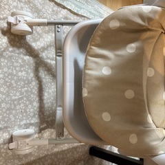 ベビー　バウンサー兼食事の椅子にどうぞの画像