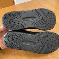 瞬足スニーカー　新品未使　20㎝　2E  の画像