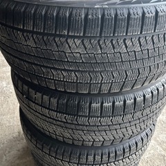 225/50R18ブリジストンVRX2スタッドレスタイヤ4本の画像