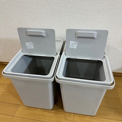 【2点セット】IKEA 蓋付きゴミ箱の画像