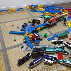 プラレール　トミカ まとめセット　二階建て　踏切　　マイステーション　山手線　はやぶさ　こだま　成田エクスプレスの画像