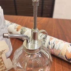 インテリア雑貨　ろうそく　霧吹き　壁紙の画像