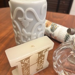 インテリア雑貨　ろうそく　霧吹き　壁紙の画像