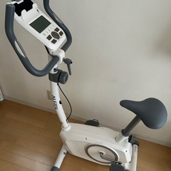 フィットネスバイク　アルインコ　　ホワイトの画像