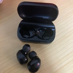 ダイソー　完全ワイヤレスイヤホン　Bluetooth Daisoの画像