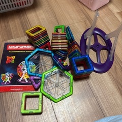 マグフォーマー　　マグネットのブロックの画像