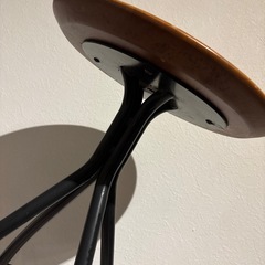 スツール、植物台、無垢アイアンの画像