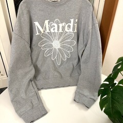 mardi mercredi トレーナー　グレーの画像