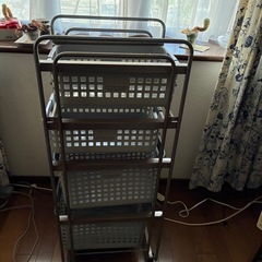 🌹キャスター付きワゴン　バスケット4個付き　⚠️取引日限定⚠️🌹の画像