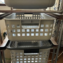 🌹キャスター付きワゴン　バスケット4個付き　⚠️取引日限定⚠️🌹の画像