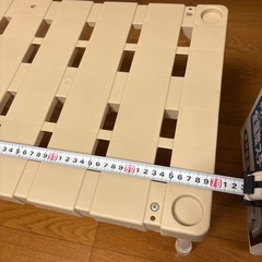 押し入れ収納ラックの画像