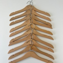 IKEA 子供用 木ハンガー 30本セットの画像