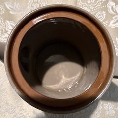 オシャレな陶器のポット♪の画像