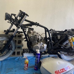 SUZUKI刀250部品取り、不動車の画像