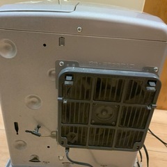 石油ファンヒーターの画像