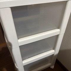 収納ケース3段キャスター付きの画像