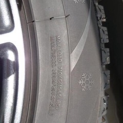 【2021年製】17インチ　スタッドレスタイヤ 4本セット(ホイール付)の画像