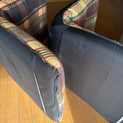 座椅子2個の画像