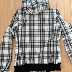 23区　23eSPORT チェック柄 フード付きジャケットの画像