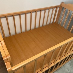 ベビーベッドの画像