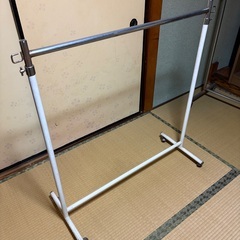 業務用ハンガーラック(キャスター付)高さ調整可〜3個〜の画像