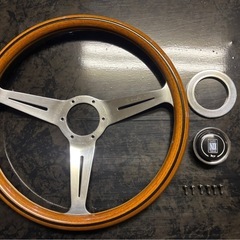 ナルディ NARDI ステアリング クラシック ウッド ホーンボタン付の画像