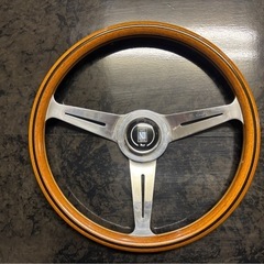 ナルディ NARDI ステアリング クラシック ウッド ホーンボタン付の画像