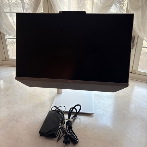 新品　ASUS　デスクトップパソコン 一体型
