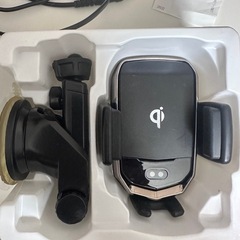 Kashimura KW-8 かざしてアームが電動で開閉する ワイヤレス充電ホルダーの画像