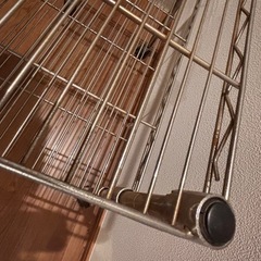 3段メタルラックの画像